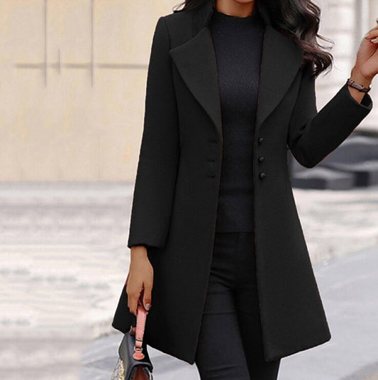 Amelia - Women's Buttoned Coat - photo 2