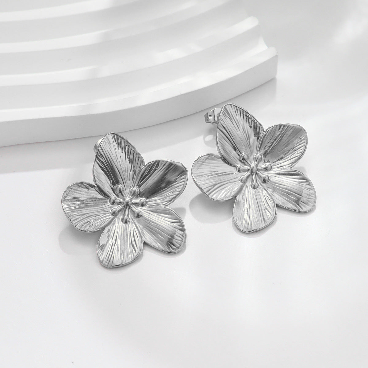 Ylva - Women's Charm Earrings - photo 8