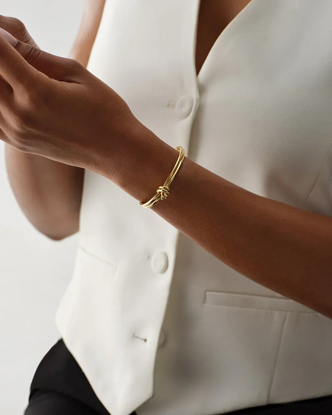 Martha - Women's Dual Knot Gold Bracelet - photo 5