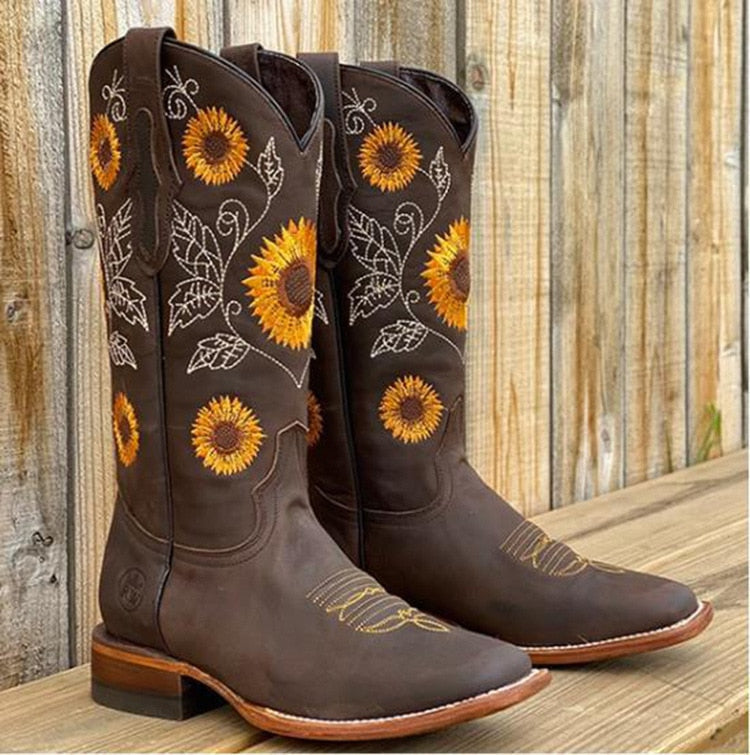 Perrine - Women's Embroidered Western Boots - photo 5