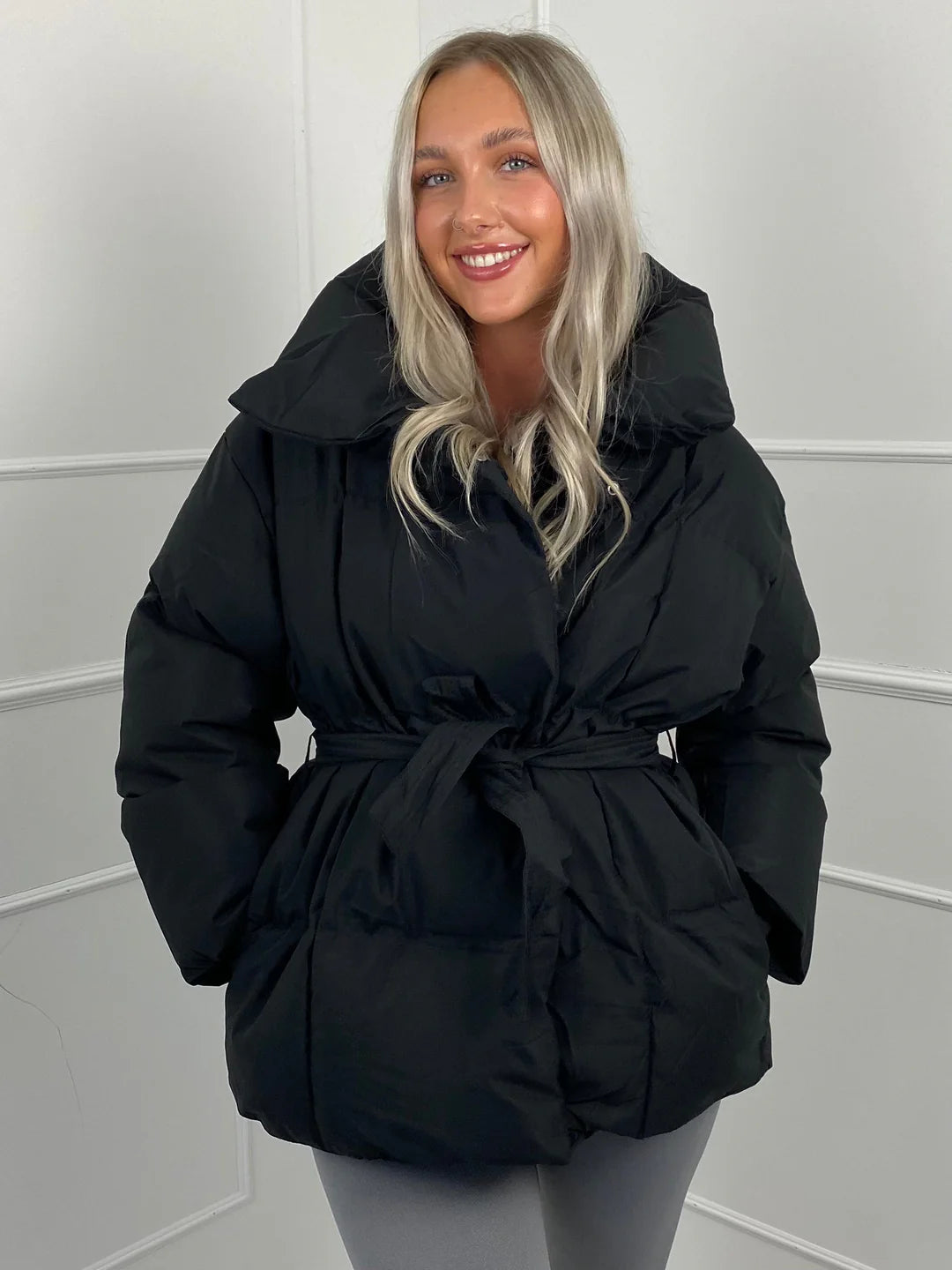 Marlowe - Women's Relaxed Puffer Jacket - photo 12