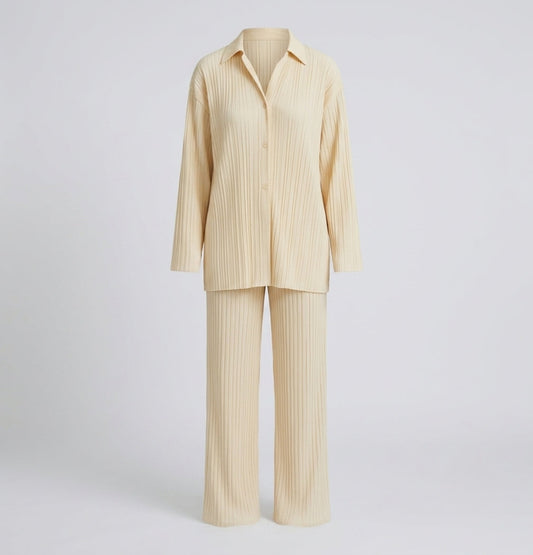 Clemence - Women's Relaxed Two-Piece Set - photo 2