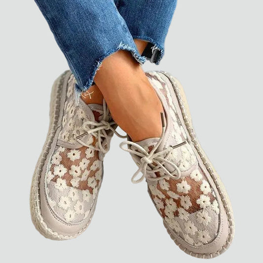 Saskia - Women's Lace Embroidered Shoes - photo 2