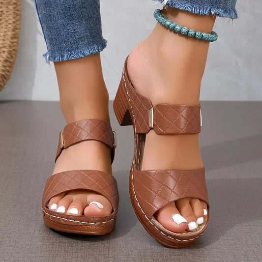 Elspeth - Women's Comfort Mid Sandal - photo 2