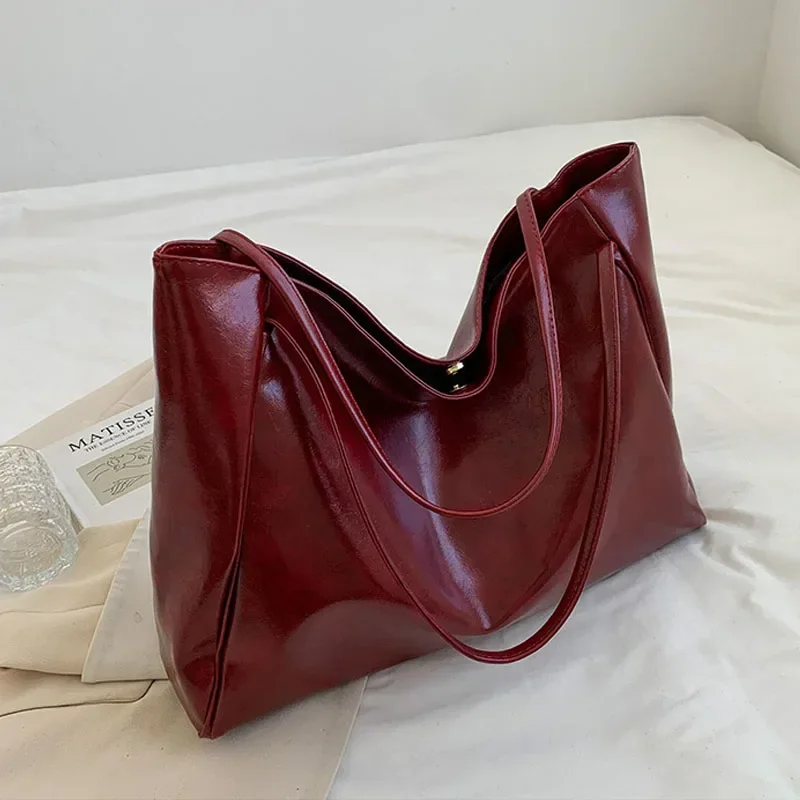Petra - Women's Faux Leather Shoulder Strap Bag