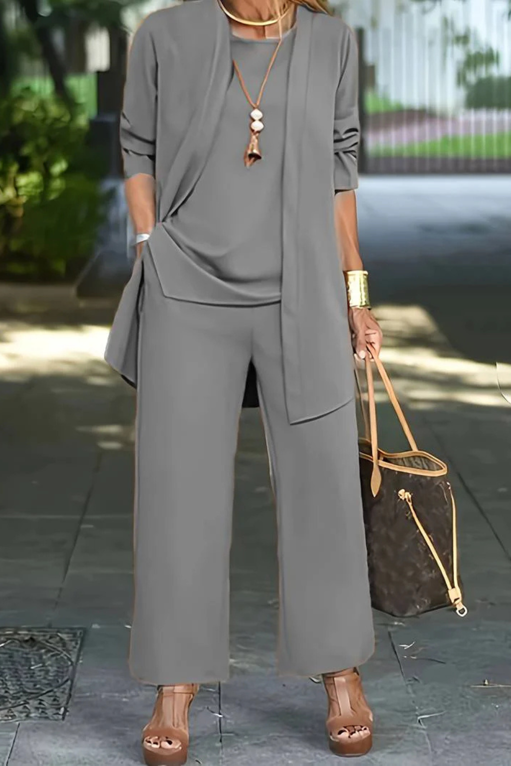Lucienne - Women's Relaxed Occasions Set - photo 16