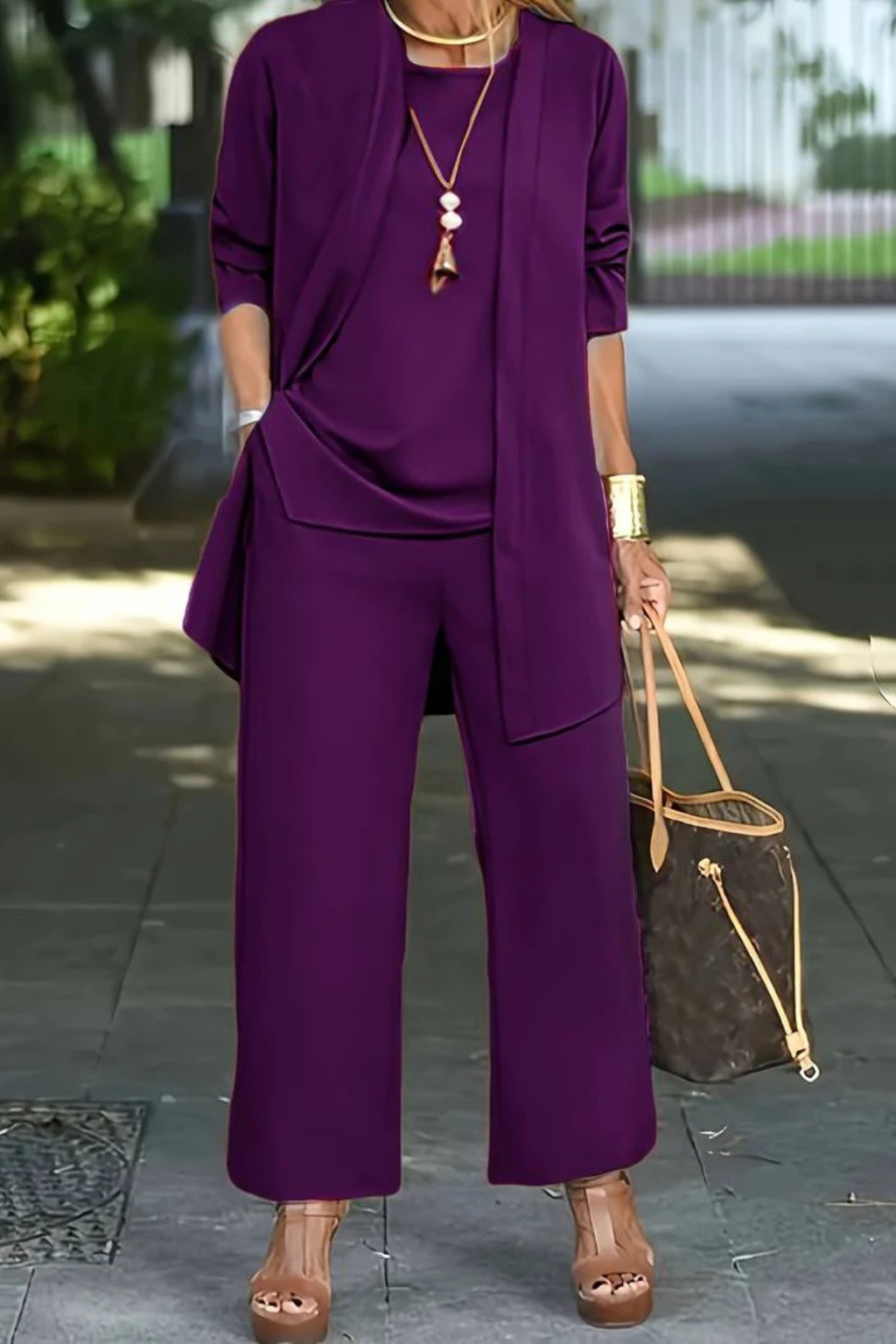 Lucienne - Women's Relaxed Occasions Set - photo 17