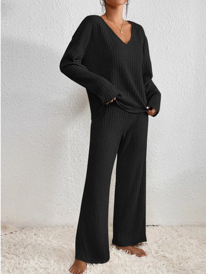 Margaux - Women's V-Neck Ribbed Set - photo 8
