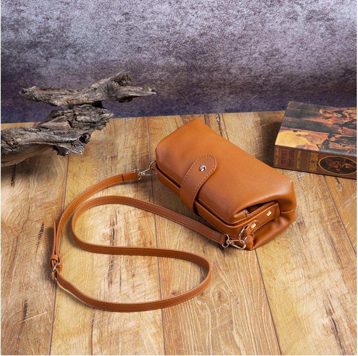 Estelle - Women's Crossbody Strap Lightweight Bag - photo 3