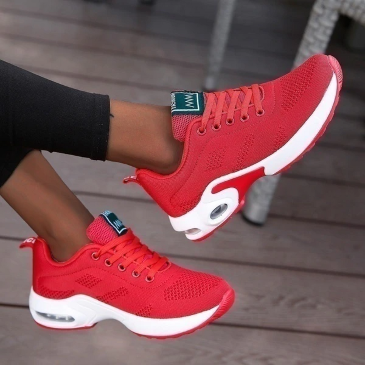 Tamsin - Women's Athletic Lace-up Shoes