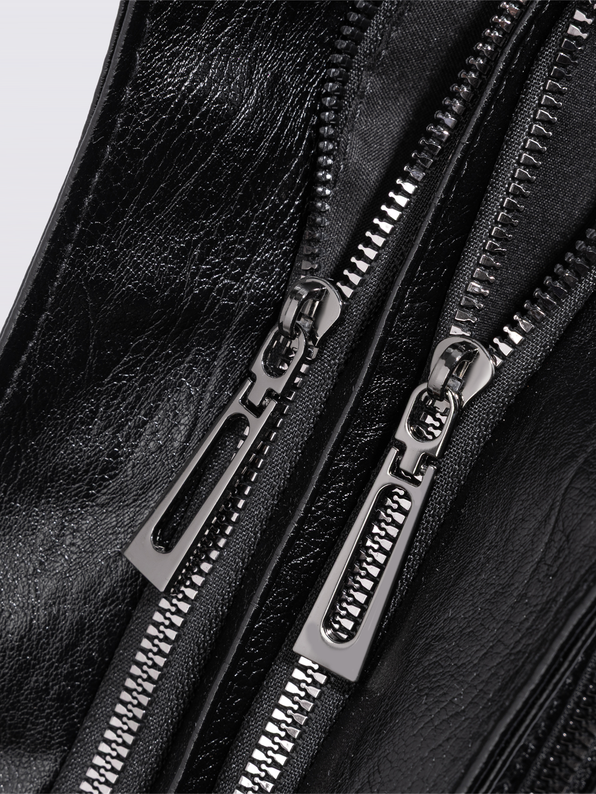 Kirsten - Women's Lightweight Leather Bag - photo 5