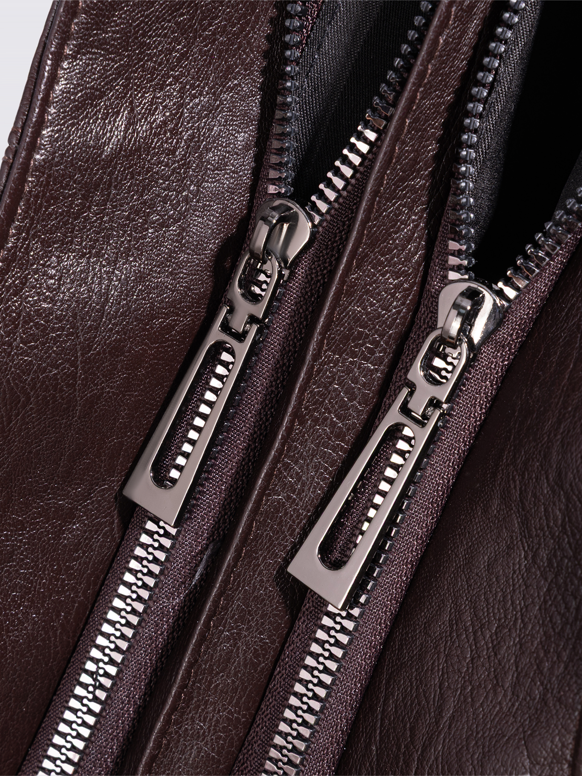 Kirsten - Women's Lightweight Leather Bag - photo 16