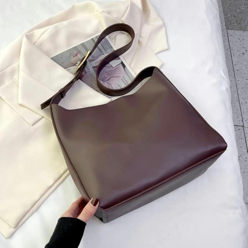 Liesel - Women's Shoulder Strap Bag - photo 11
