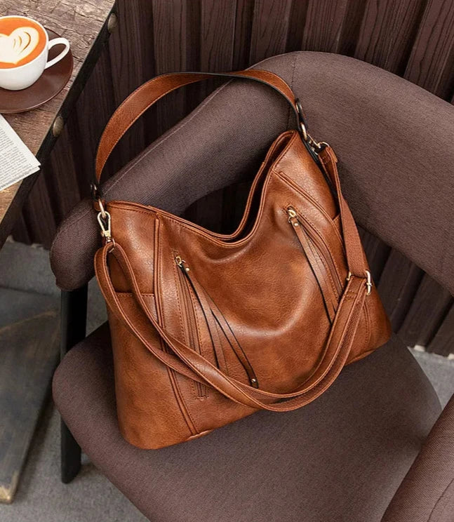 Perrine - Women's Leather Crossbody Strap Bag - photo 3