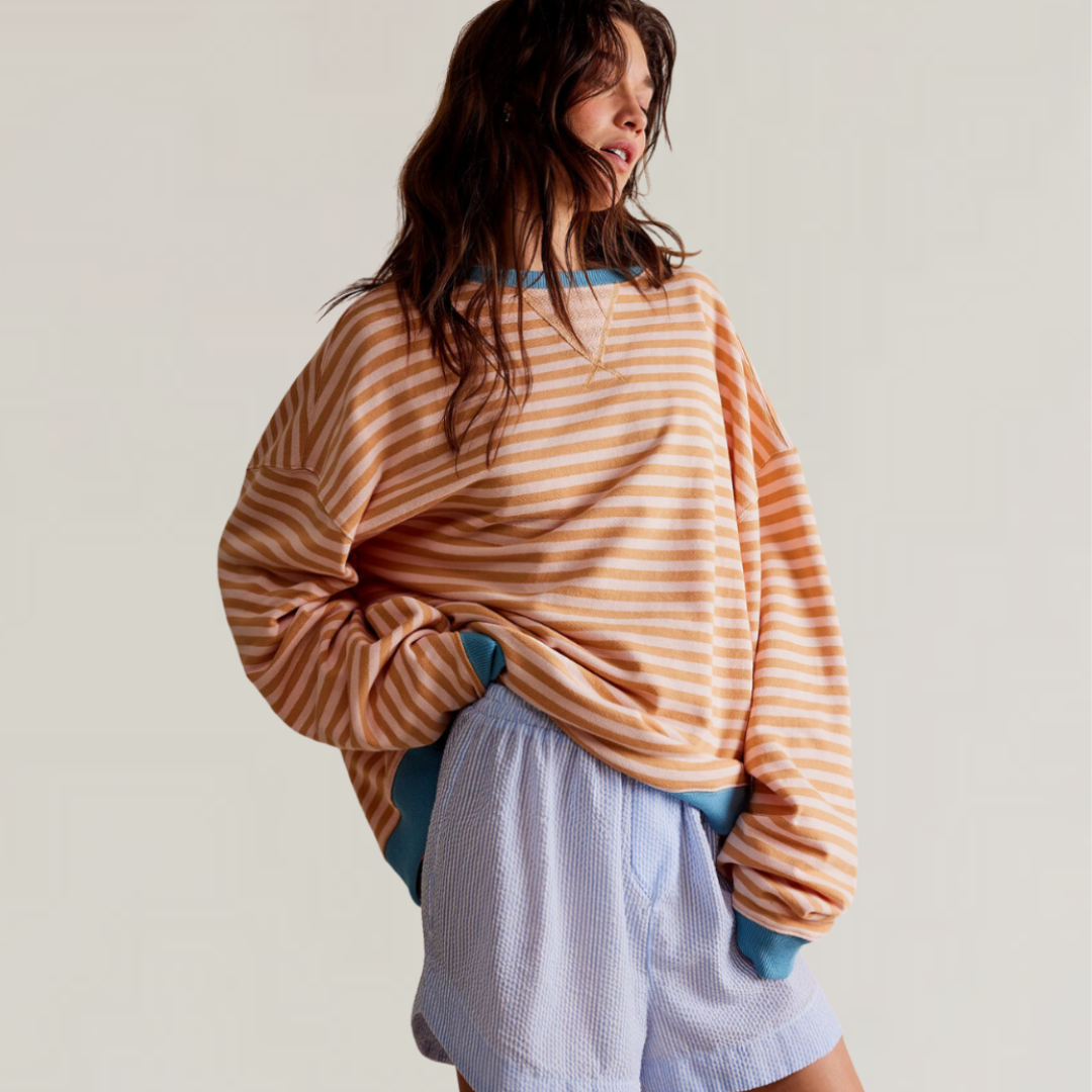 Gwendolen - Women's Medium Oversized Sweater - photo 5