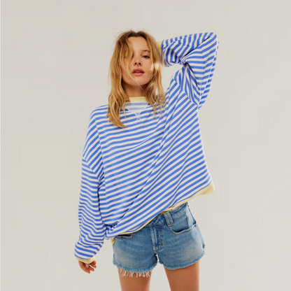 Gwendolen - Women's Medium Oversized Sweater - photo 1