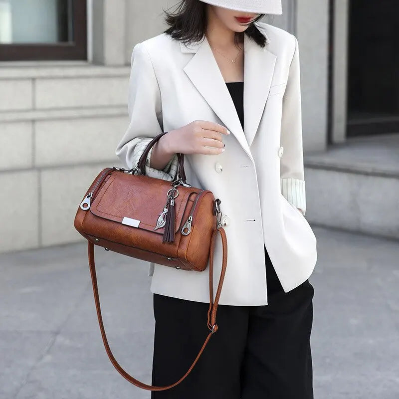 Greta - Women's Crossbody Strap Bag - photo 6