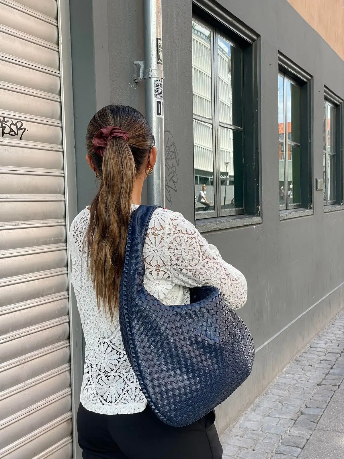 Martha - Women's Woven Shoulder Bag XL - photo 24