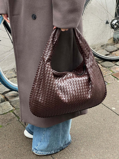Martha - Women's Woven Shoulder Bag XL - photo 25