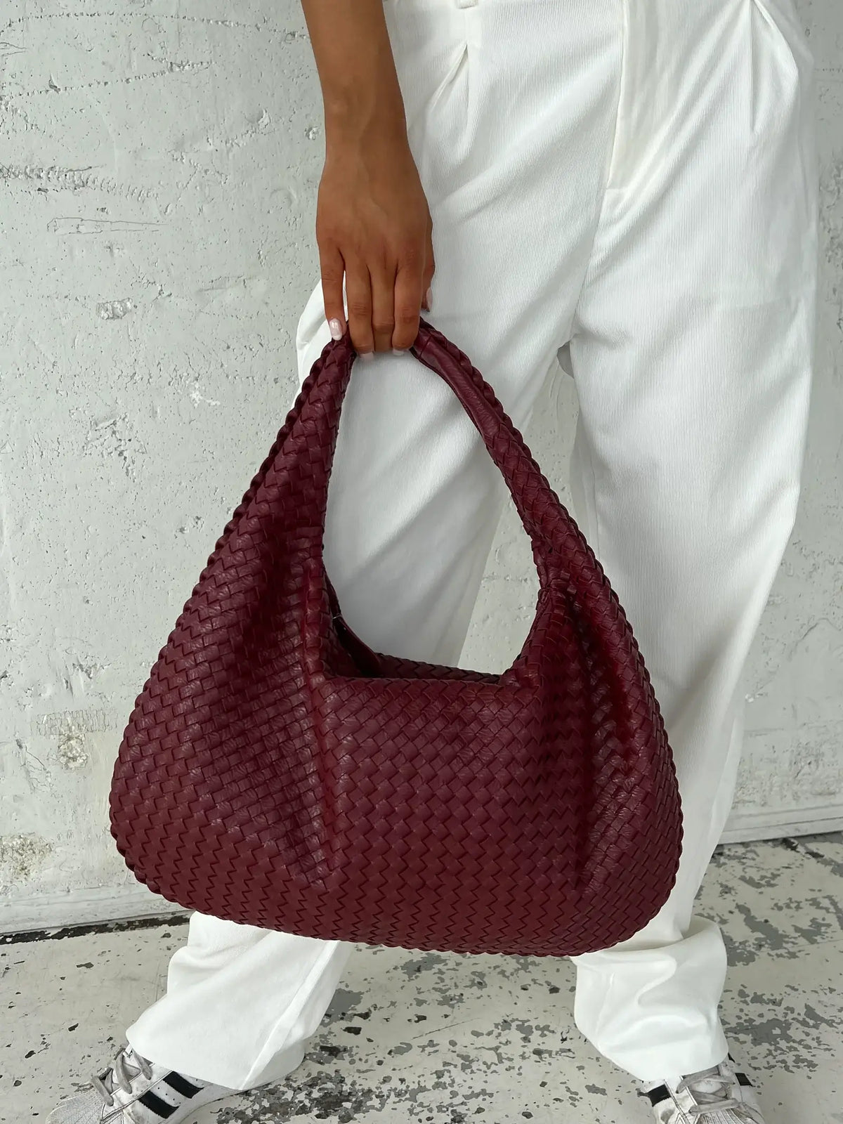 Martha - Women's Woven Shoulder Bag XL - photo 5