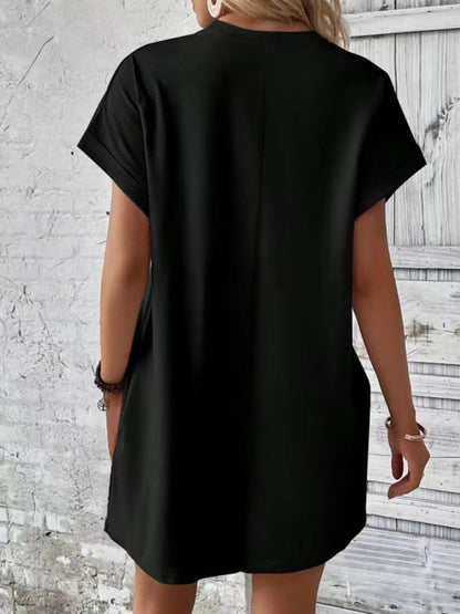 Aspen - Women's Loose Fit Pocket Dress with Round Neck and Short Sleeves - photo 30