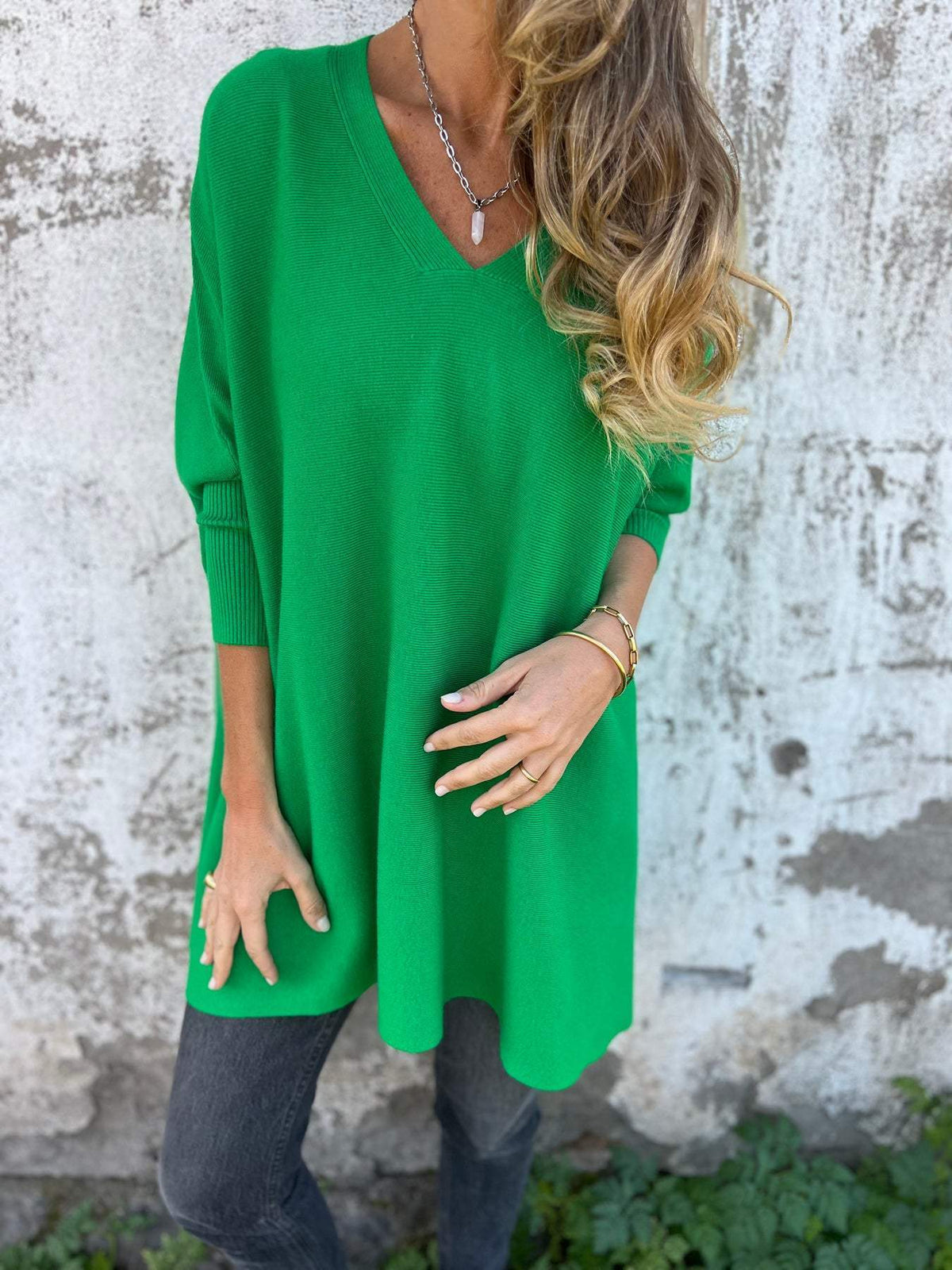 Delphine - Women's Oversized V-Neck Sweater - photo 5