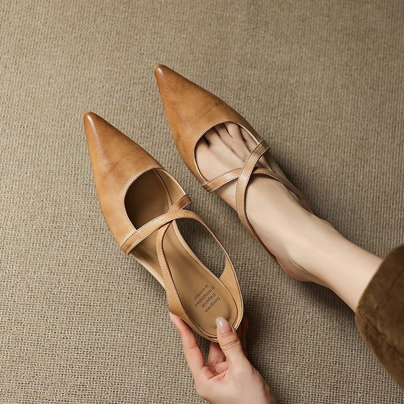 Nola - Women's Pointed Leather Shoes - photo 10