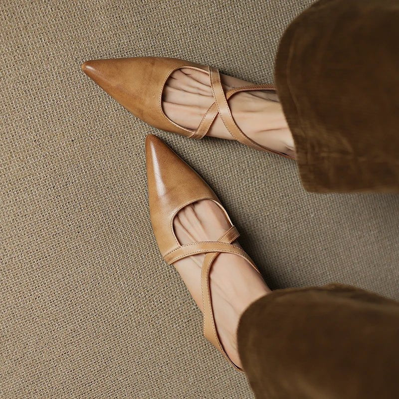 Nola - Women's Pointed Leather Shoes - photo 12