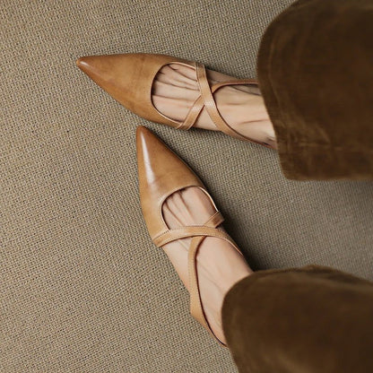 Nola - Women's Pointed Leather Shoes - photo 12