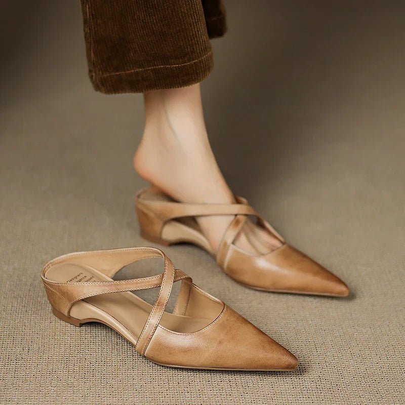 Nola - Women's Pointed Leather Shoes - photo 7