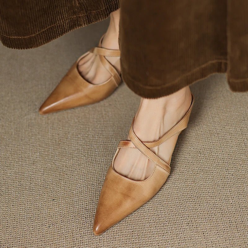 Nola - Women's Pointed Leather Shoes - photo 9