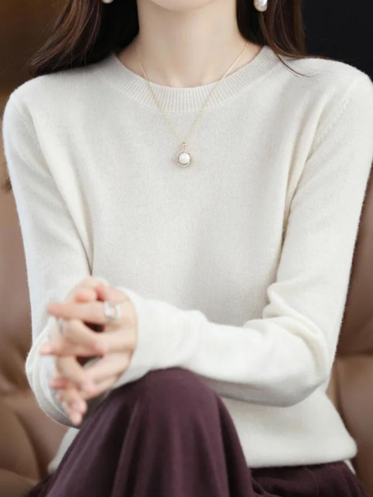 Lavinia - Women's Relaxed Sweater - photo 15