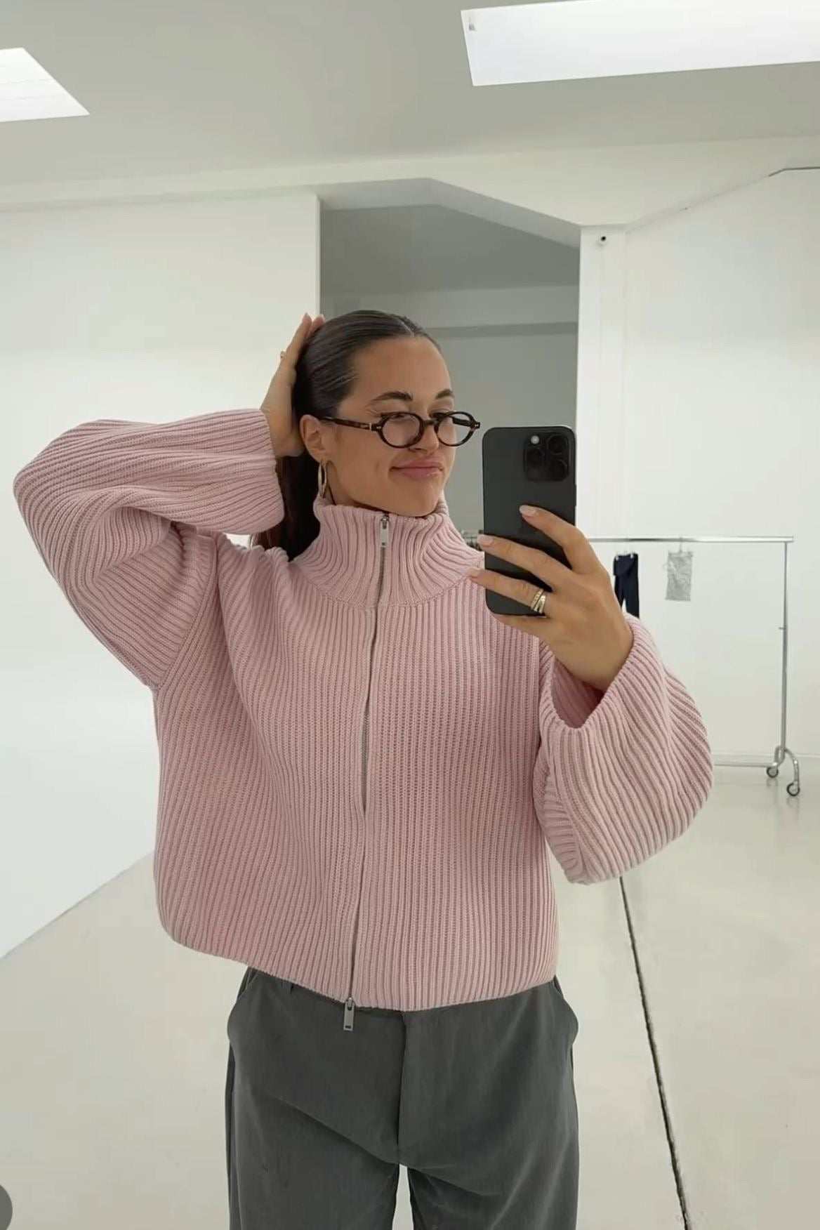 Emmeline - Women's Relaxed Ribbed Sweater - photo 2