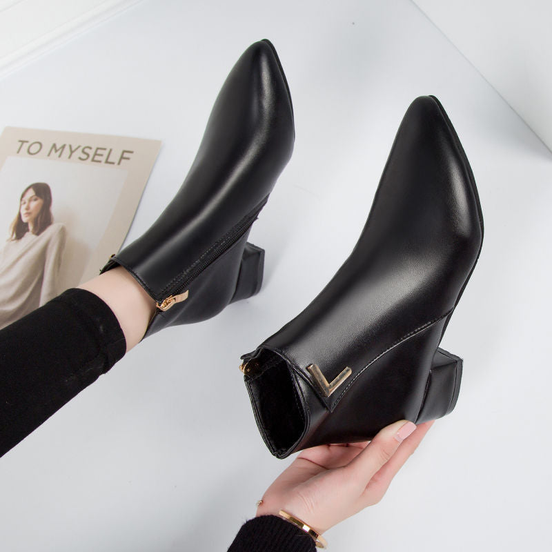 Maeve - Women's Classic Leather Boots
