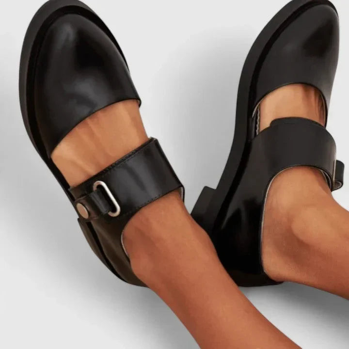 Marguerite - Women's Patent Shoes - photo 1