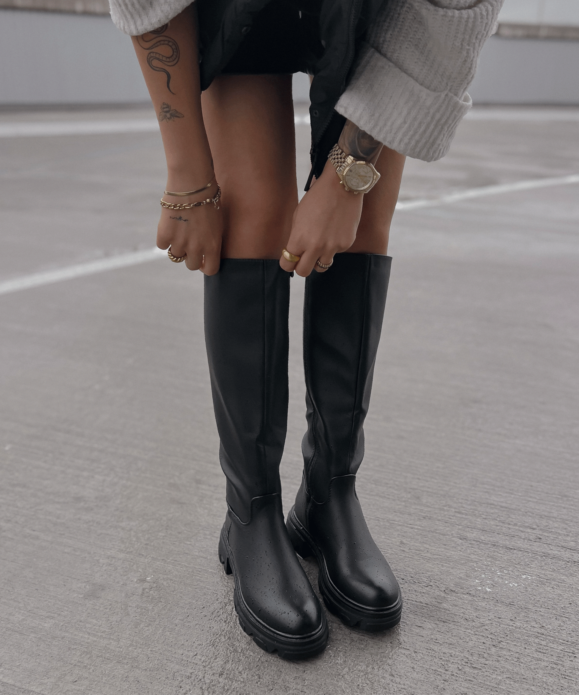 Genevieve - Women's Classic Knee Boots - photo 2