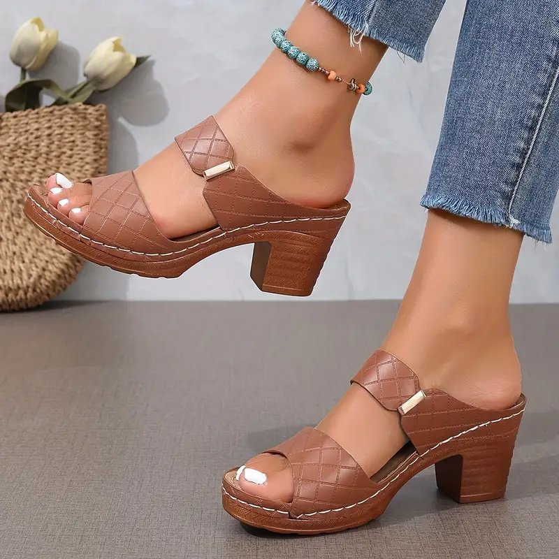 Elspeth - Women's Comfort Mid Sandal - photo 3