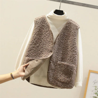 Berenice - Women's Sherpa Fleece Jacket - photo 3
