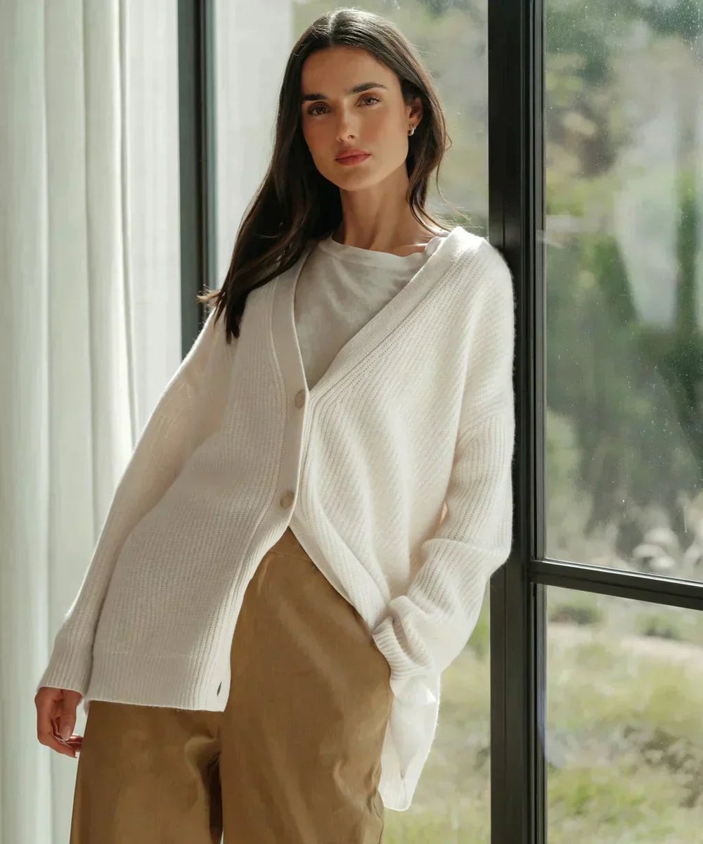 Honora - Women's Relaxed-Fit V-Neck Sweater - photo 8